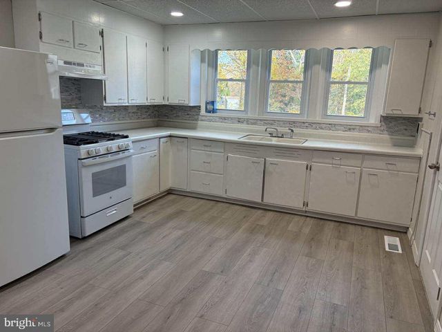 244 ROUTE 40 E, Newfield, NJ 08344