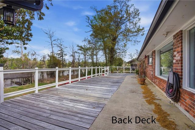 1024 Hollis Road, Westlake, LA 70669