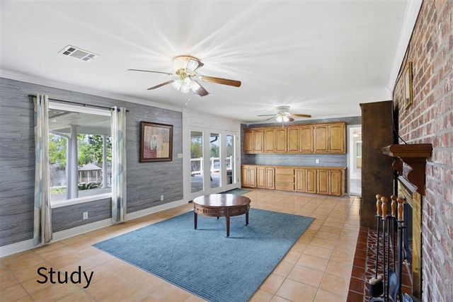 1024 Hollis Road, Westlake, LA 70669