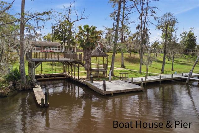 1024 Hollis Road, Westlake, LA 70669