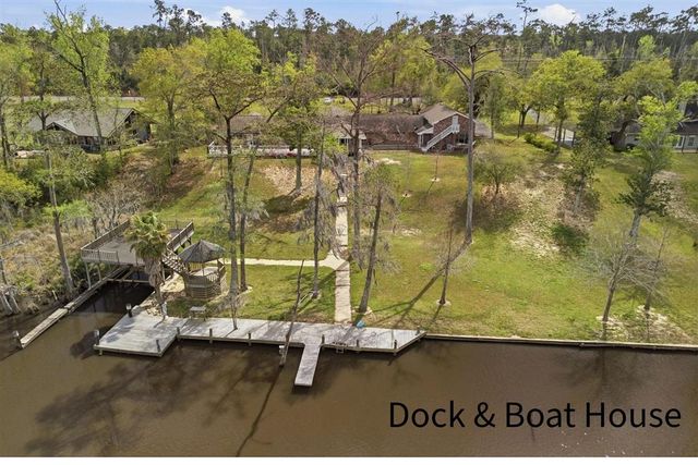 1024 Hollis Road, Westlake, LA 70669