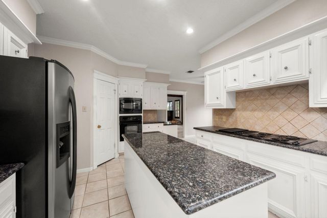 6410 Saffron Hills Drive, Spring, TX 77379