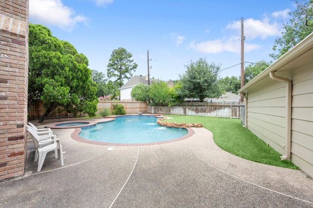 6410 Saffron Hills Drive, Spring, TX 77379