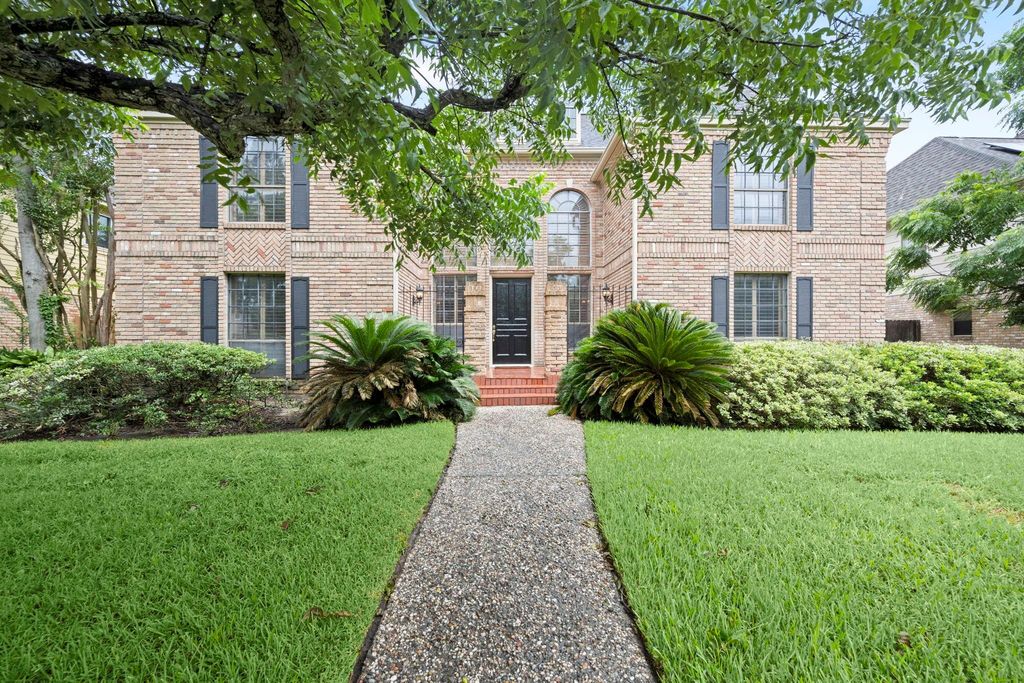 6410 Saffron Hills Drive, Spring, TX 77379