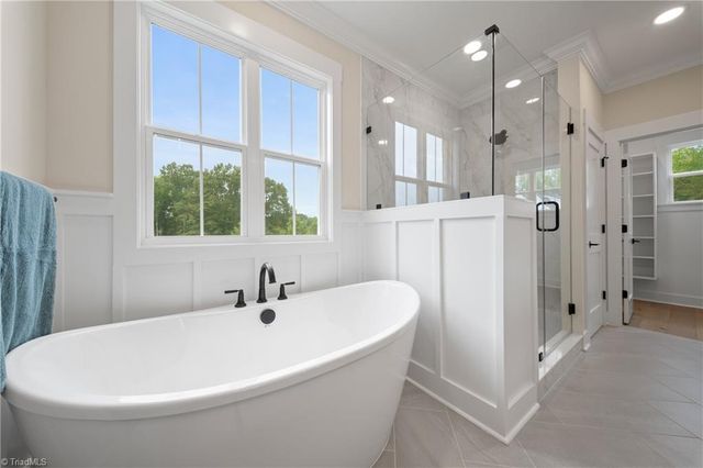 293 Old Heritage Drive, Winston-salem, NC 27107