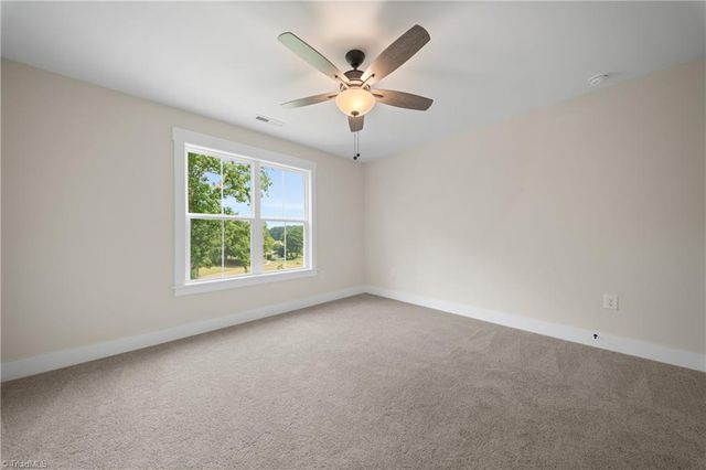 293 Old Heritage Drive, Winston-salem, NC 27107