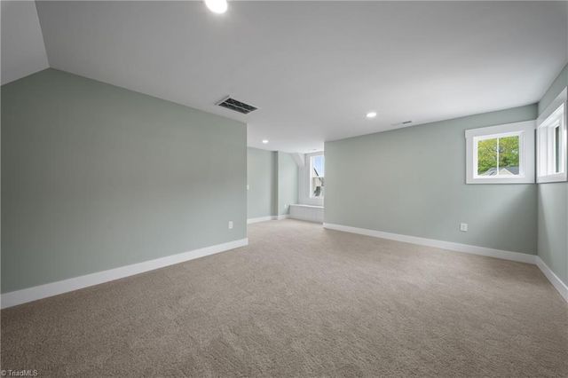 293 Old Heritage Drive, Winston-salem, NC 27107