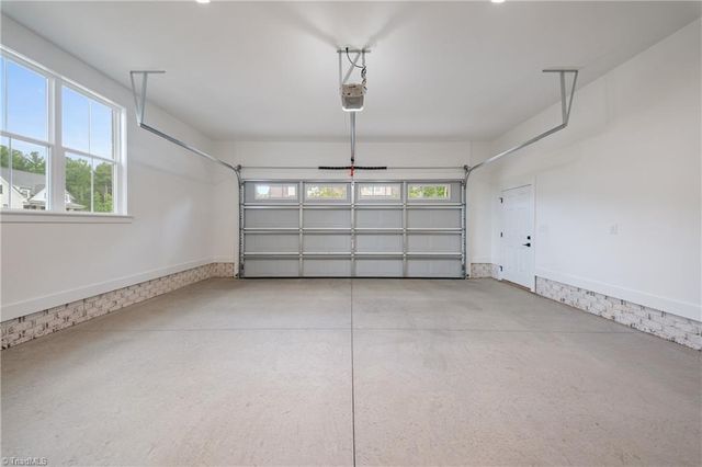 293 Old Heritage Drive, Winston-salem, NC 27107