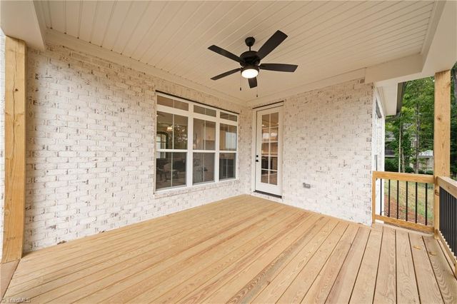 293 Old Heritage Drive, Winston-salem, NC 27107