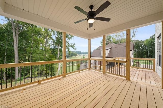 293 Old Heritage Drive, Winston-salem, NC 27107