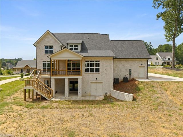 293 Old Heritage Drive, Winston-salem, NC 27107