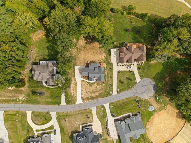 293 Old Heritage Drive, Winston-salem, NC 27107