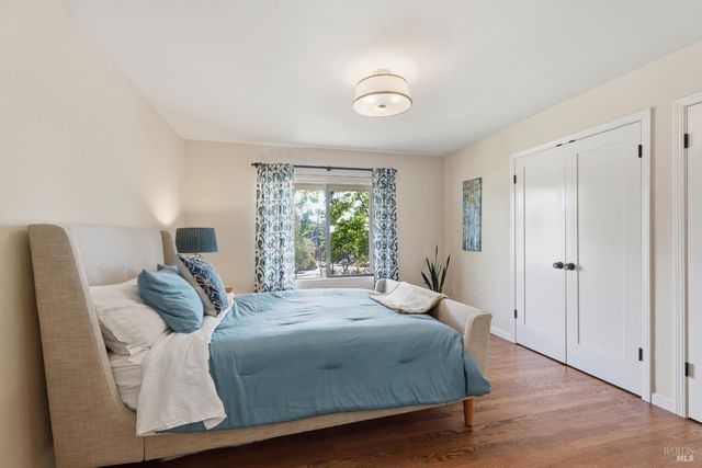 727 Cindy Ln, Petaluma, CA 94952