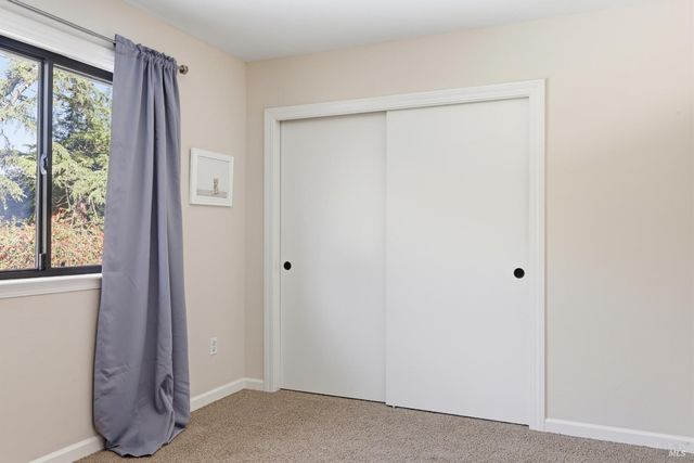 727 Cindy Ln, Petaluma, CA 94952