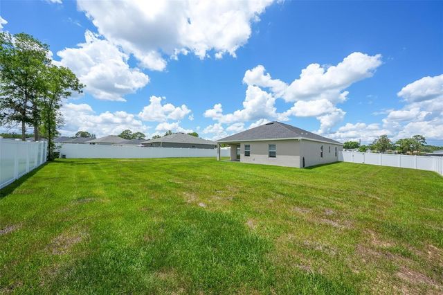 569 SILVER COURSE RADIAL, Ocala, FL 34472