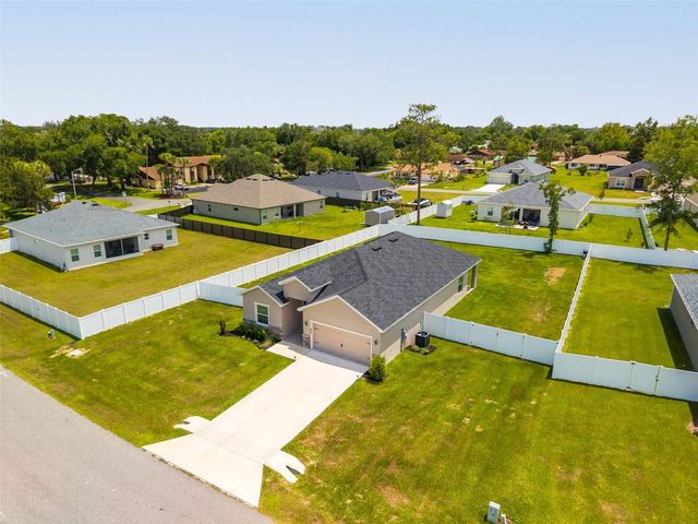 569 SILVER COURSE RADIAL, Ocala, FL 34472