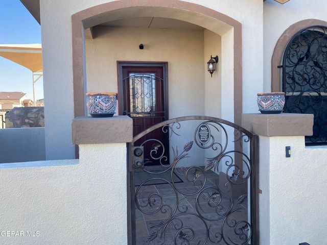 2836 Bear Rock Place, El Paso, TX 79938