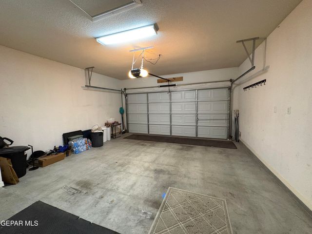 2836 Bear Rock Place, El Paso, TX 79938