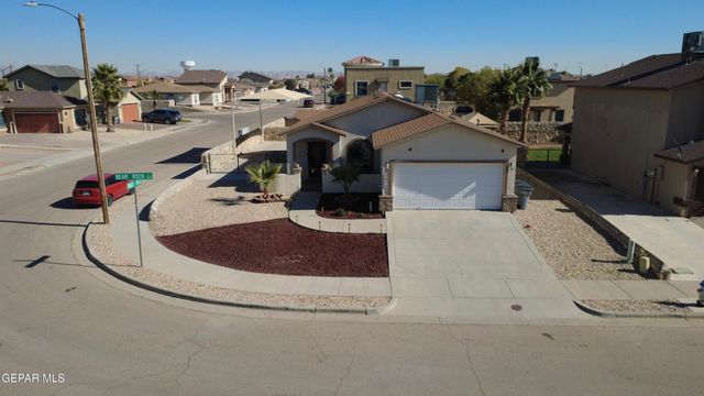 2836 Bear Rock Place, El Paso, TX 79938
