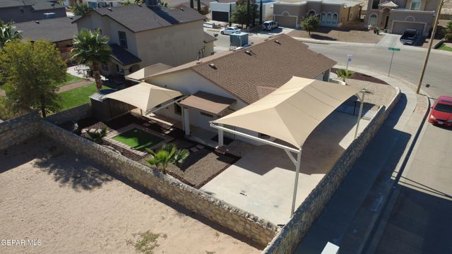 2836 Bear Rock Place, El Paso, TX 79938