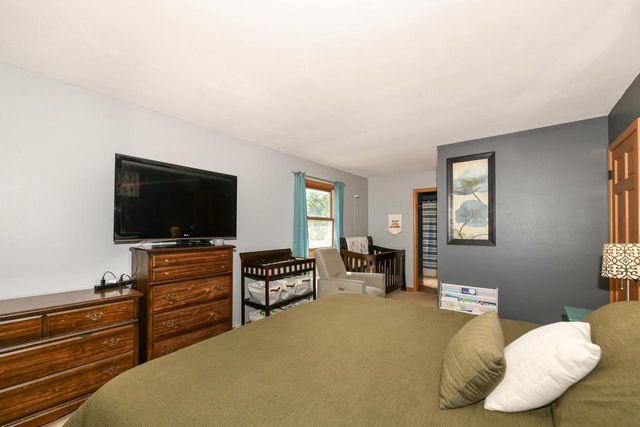 45 N Maria DRIVE, Elkhorn, WI 53121