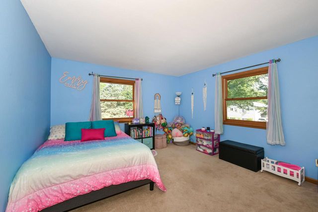 45 N Maria DRIVE, Elkhorn, WI 53121