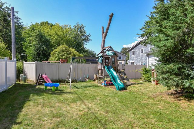 45 N Maria DRIVE, Elkhorn, WI 53121