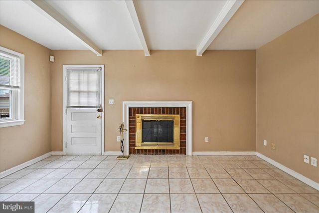 6703 VANESSA DR, Lanham, MD 20706