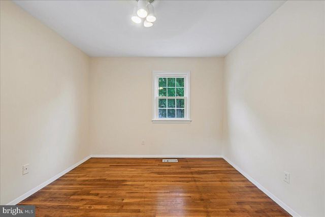 6703 VANESSA DR, Lanham, MD 20706