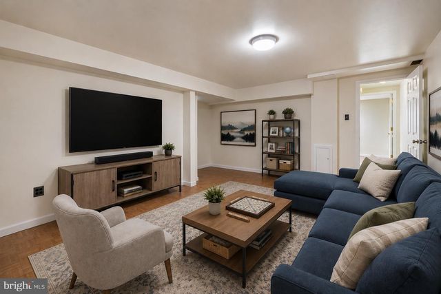 6703 VANESSA DR, Lanham, MD 20706