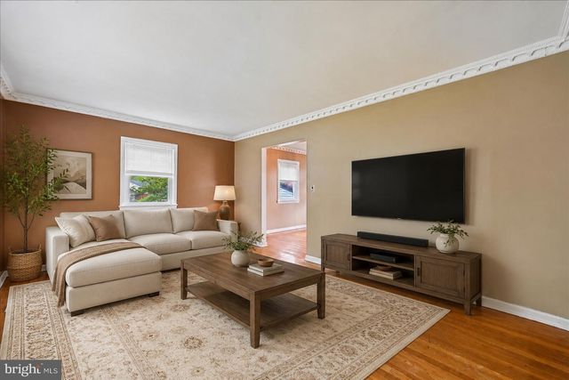 6703 VANESSA DR, Lanham, MD 20706