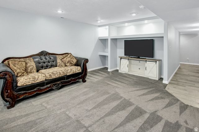 5478 W WINDMILL DR, West Jordan, UT 84081
