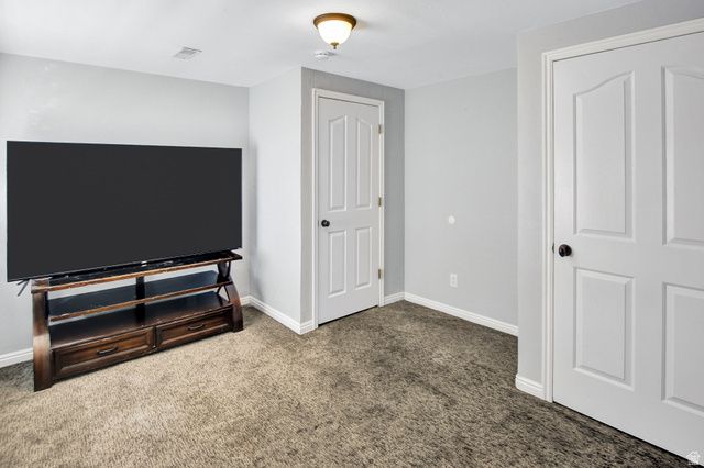 5478 W WINDMILL DR, West Jordan, UT 84081