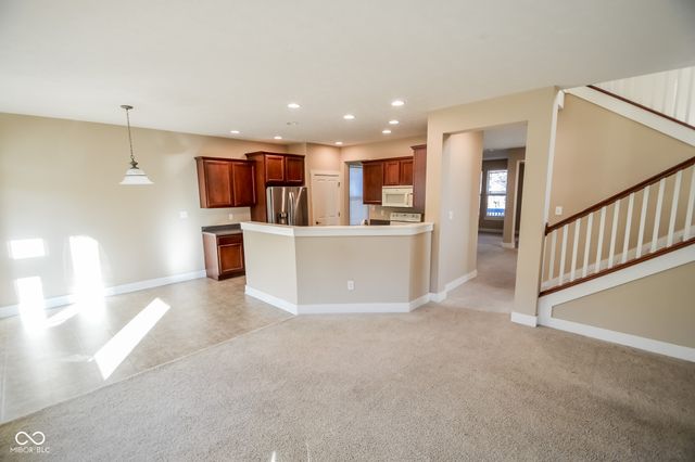 5202 Hearst Lane, Indianapolis, IN 46239