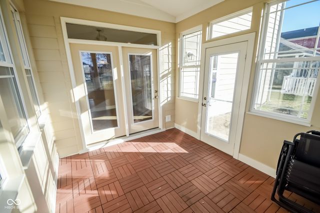 5202 Hearst Lane, Indianapolis, IN 46239