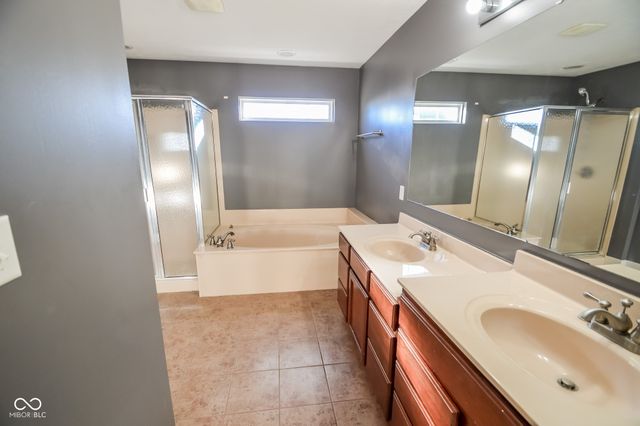 5202 Hearst Lane, Indianapolis, IN 46239