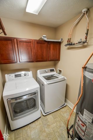 5202 Hearst Lane, Indianapolis, IN 46239