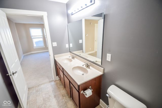 5202 Hearst Lane, Indianapolis, IN 46239