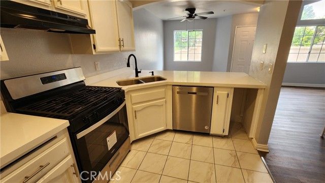 14202 Flower Street V, Garden Grove, CA 92843