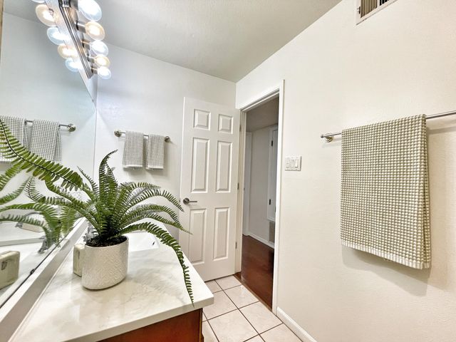 8209 Eddy Avenue NE, Albuquerque, NM 87109