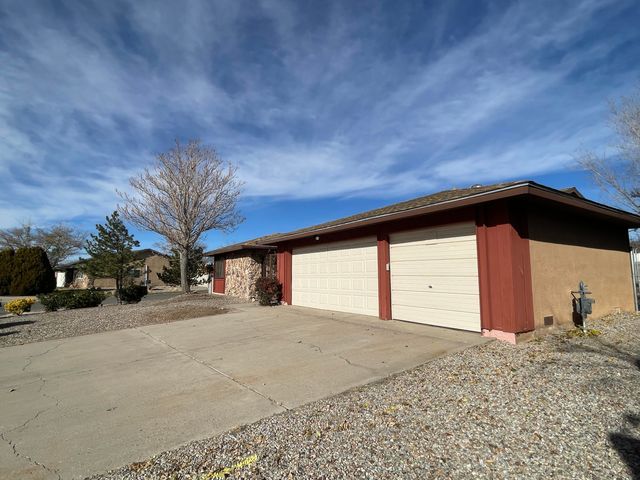 8209 Eddy Avenue NE, Albuquerque, NM 87109