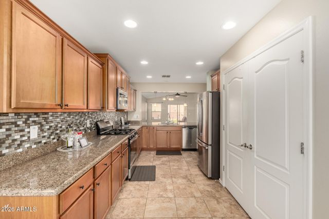 18368 W GETTY Drive, Goodyear, AZ 85338