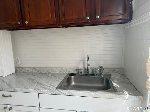 293 Congress Avenue, Waterbury, CT 06708