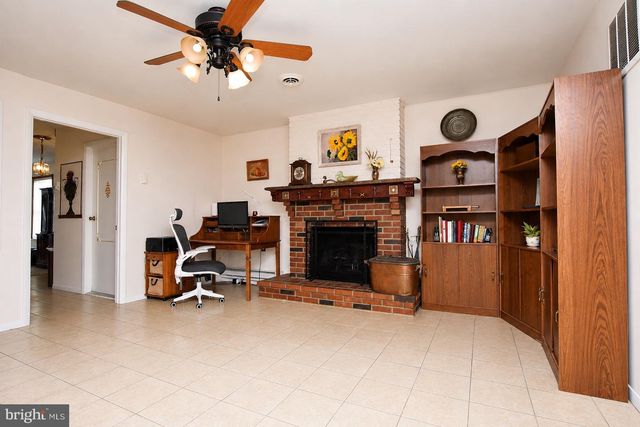 3 ANDOVER CT, Southampton, NJ 08088