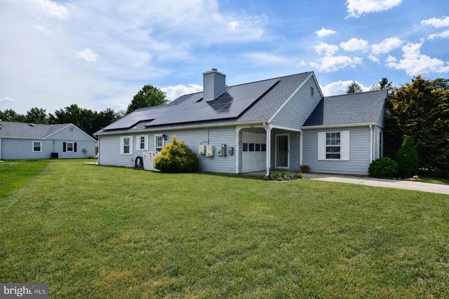 3 ANDOVER CT, Southampton, NJ 08088