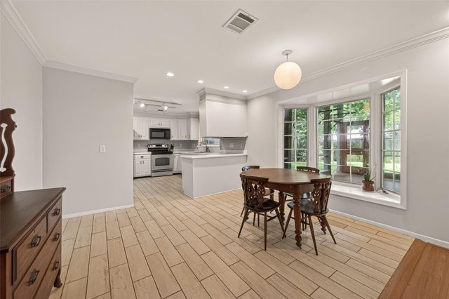 10807 Oasis Drive, Houston, TX 77096