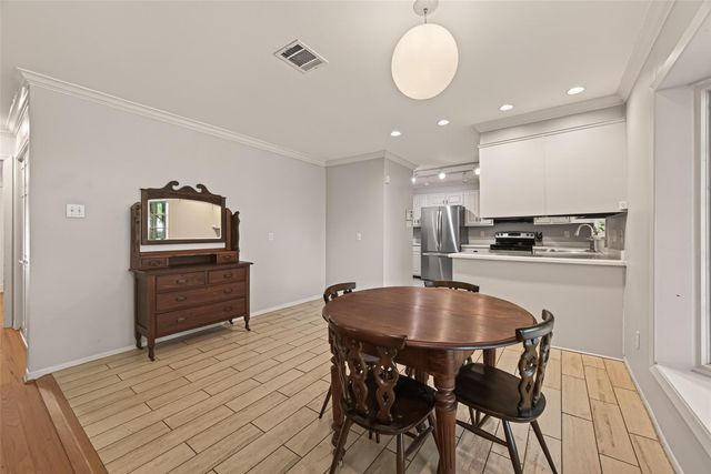 10807 Oasis Drive, Houston, TX 77096