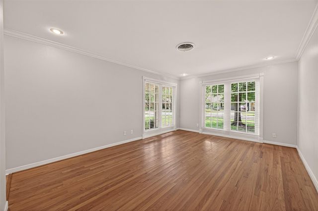 10807 Oasis Drive, Houston, TX 77096