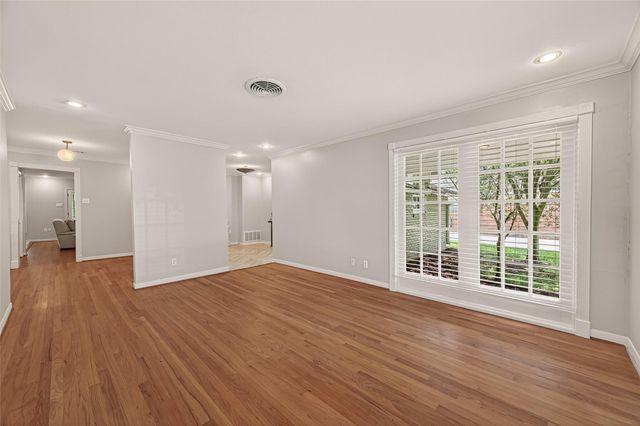 10807 Oasis Drive, Houston, TX 77096