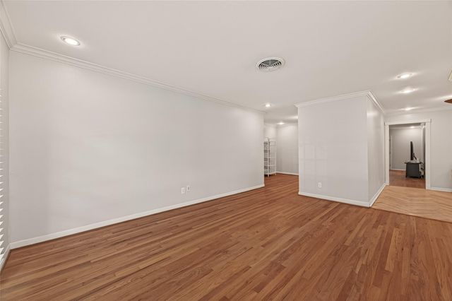 10807 Oasis Drive, Houston, TX 77096